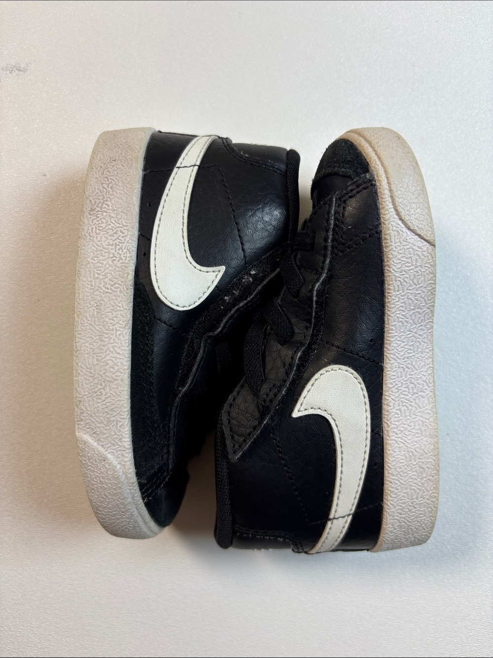 Nike Black Blazer Mid 77  High-Top Sneakers - 7C
